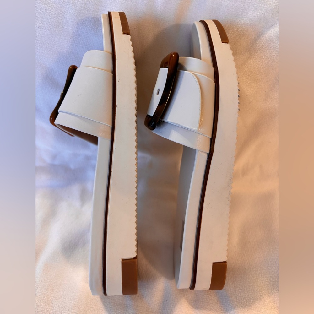 Dolce Vita Caster slide sandals in ivory with a tortoise-shell buckle - Picture 3 of 13